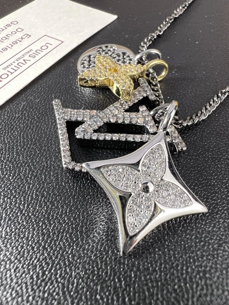 Trendsetting LX Necklaces 309845