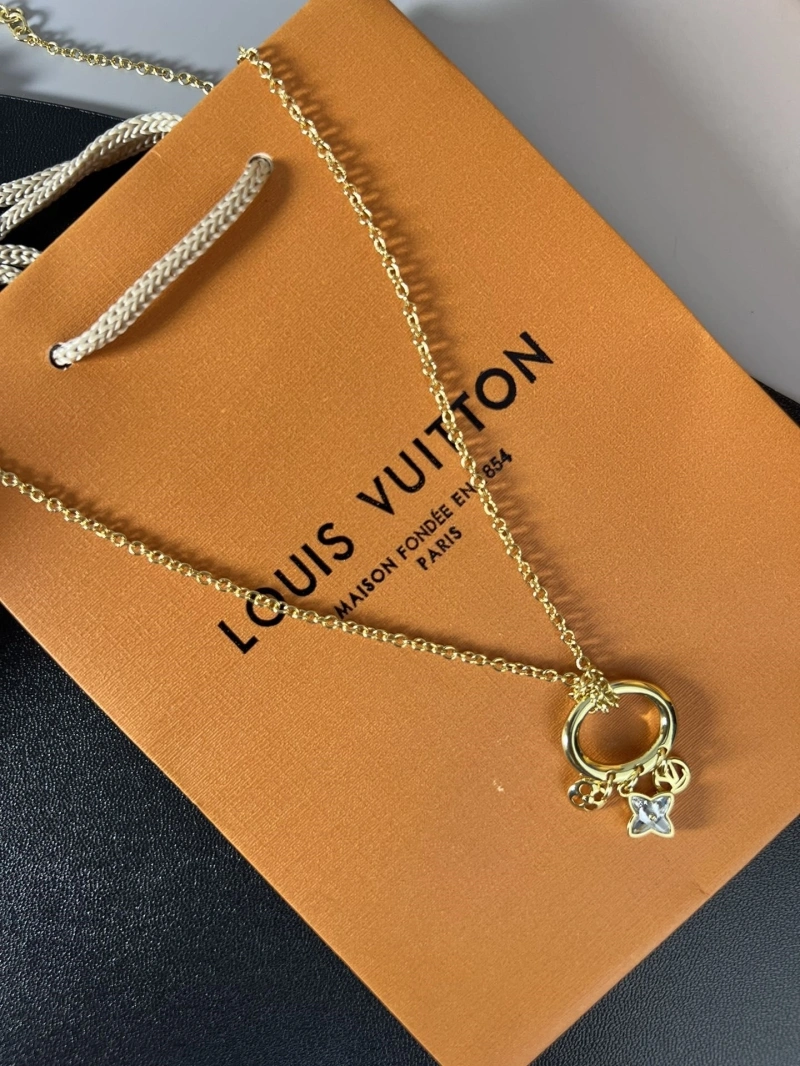 HighQuality Bxlxnciaga Necklaces 282456
