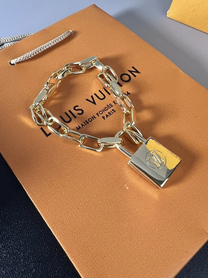 Durable LX Bracelets 310320