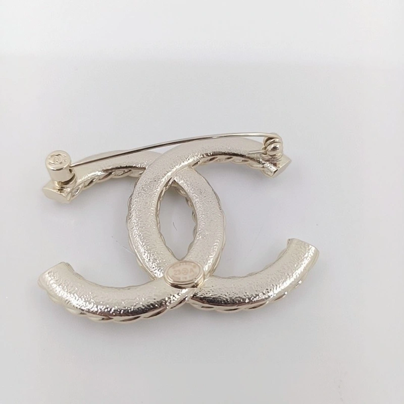 Chxnxl Brooches Soft 290554