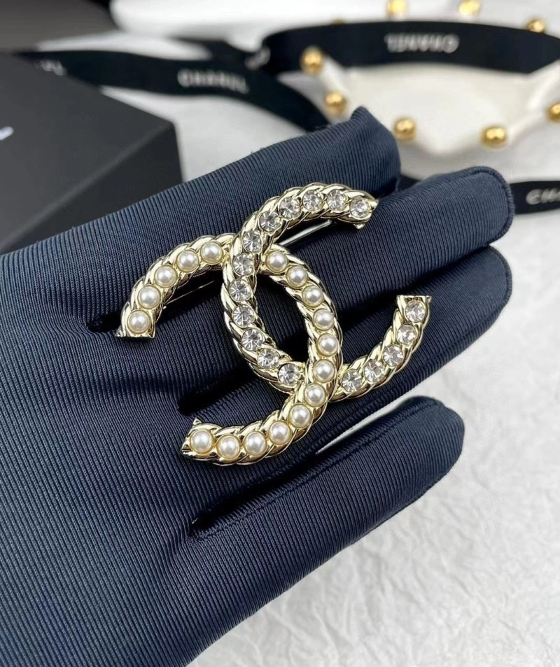 Chxnxl Brooches Soft 290554