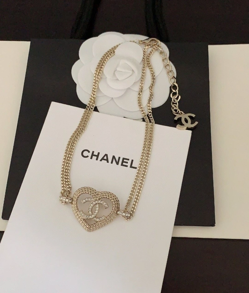 Sophisticated Chxnxl Necklaces 289629