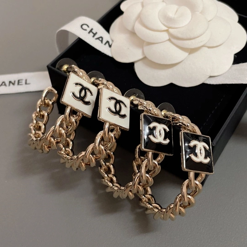 Timeless Chxnxl Earrings 290095