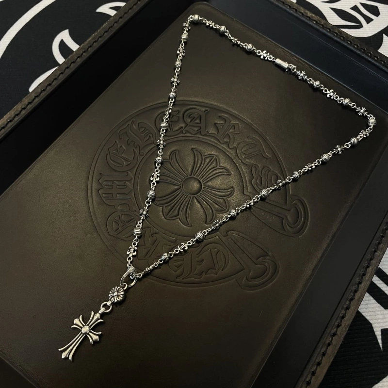 Vibrant Chrxmx Hxxrts Necklaces 298613