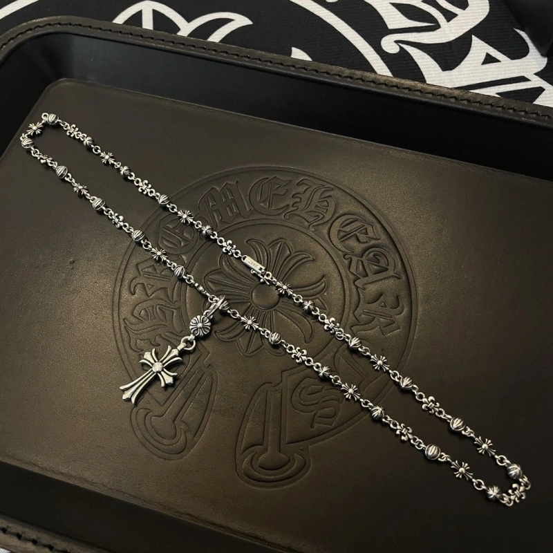 Vibrant Chrxmx Hxxrts Necklaces 298613