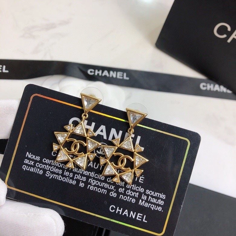 Resilient Chxnxl Earrings 290100