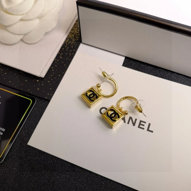 Chxnxl Earrings Compact 290085
