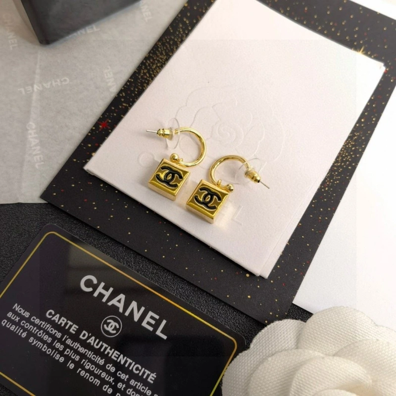Chxnxl Earrings Compact 290085
