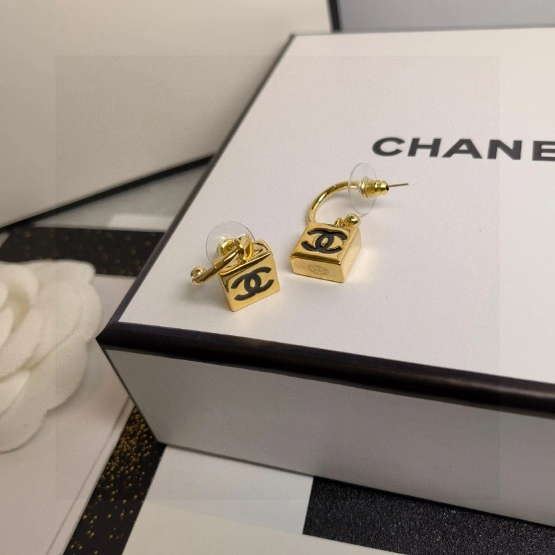 Chxnxl Earrings Compact 290085
