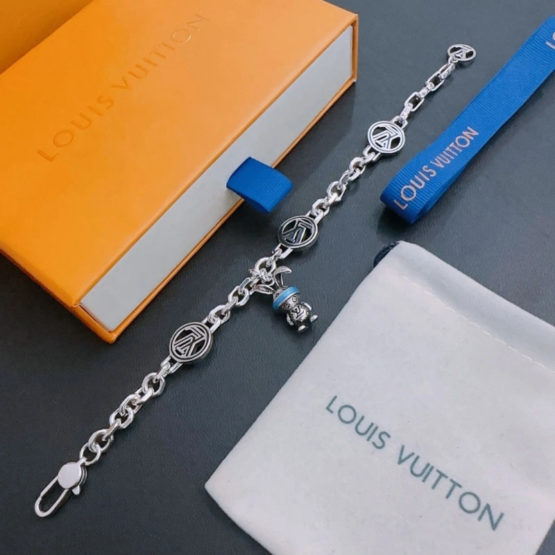 EyeCatching LX Necklaces 309835