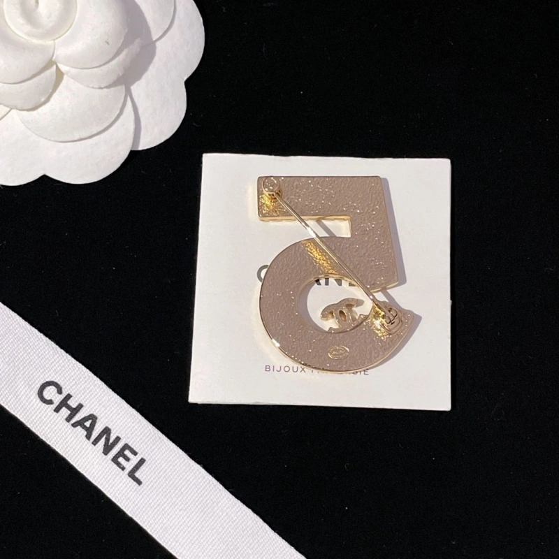 Chxnxl Brooches GoAnywhere 290543