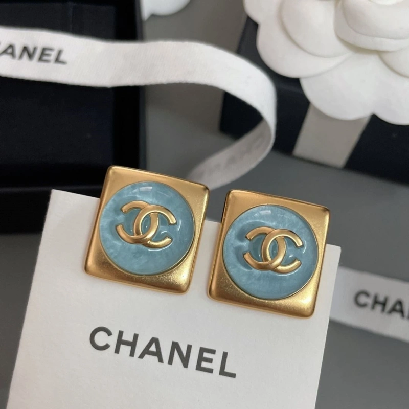 Chxnxl Earrings WellDesigned 290056