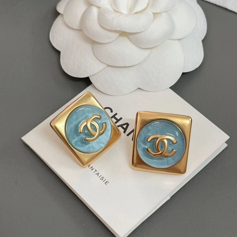 Chxnxl Earrings WellDesigned 290056