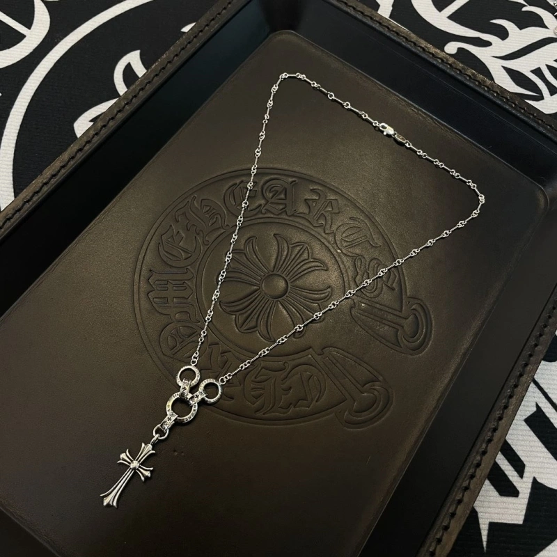 Stylish Chrxmx Hxxrts Necklaces 298610