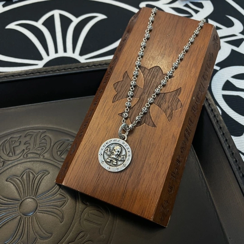 EasyMatch Chrxmx Hxxrts Necklaces 298607