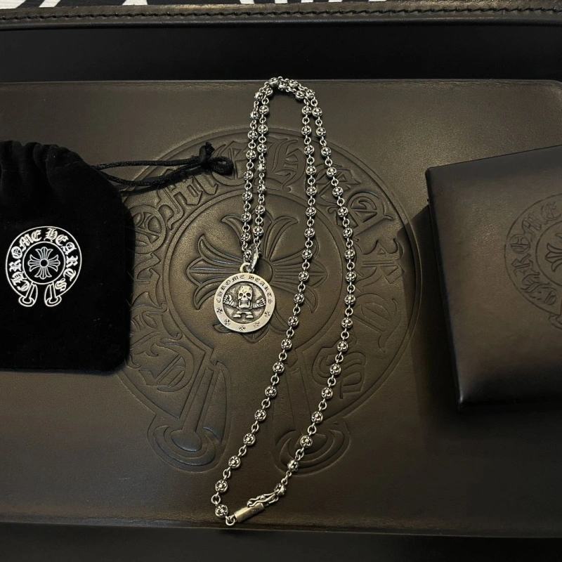 EasyMatch Chrxmx Hxxrts Necklaces 298607
