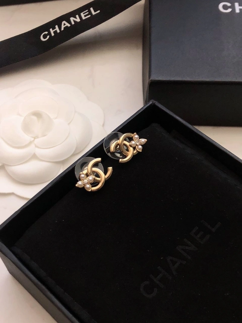 Chxnxl Earrings Functional 290044