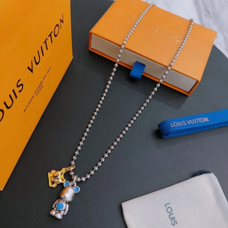 LX Necklaces WellDesigned 309818