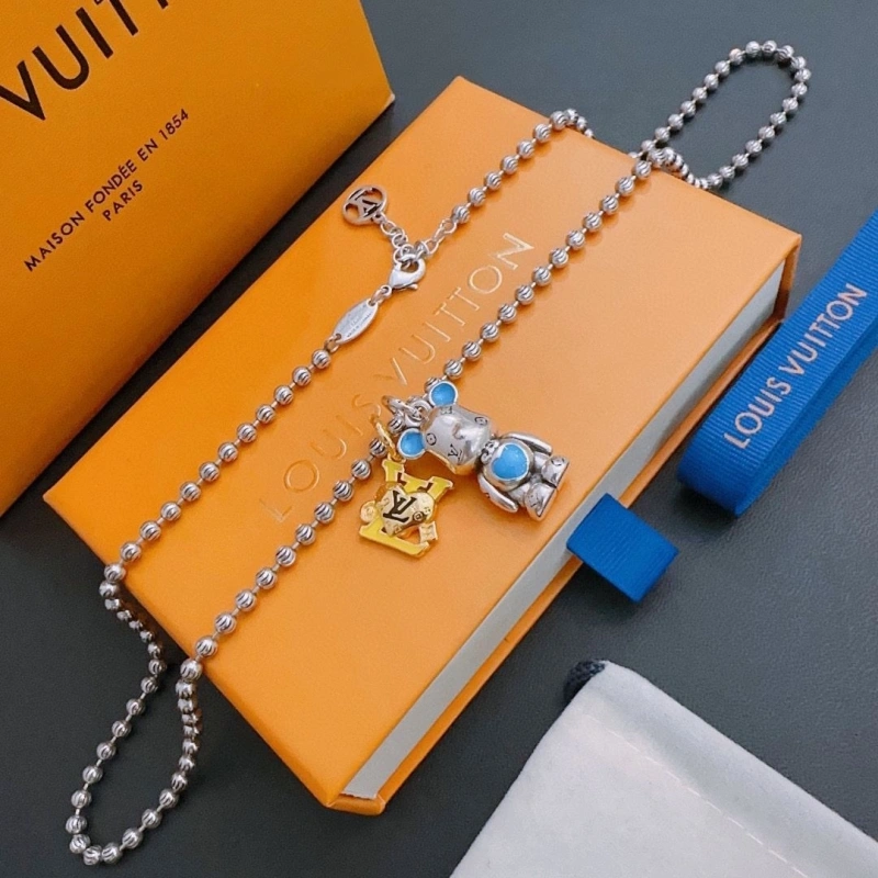 LX Necklaces WellDesigned 309818