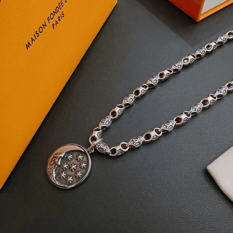 Functional LX Necklaces 309814