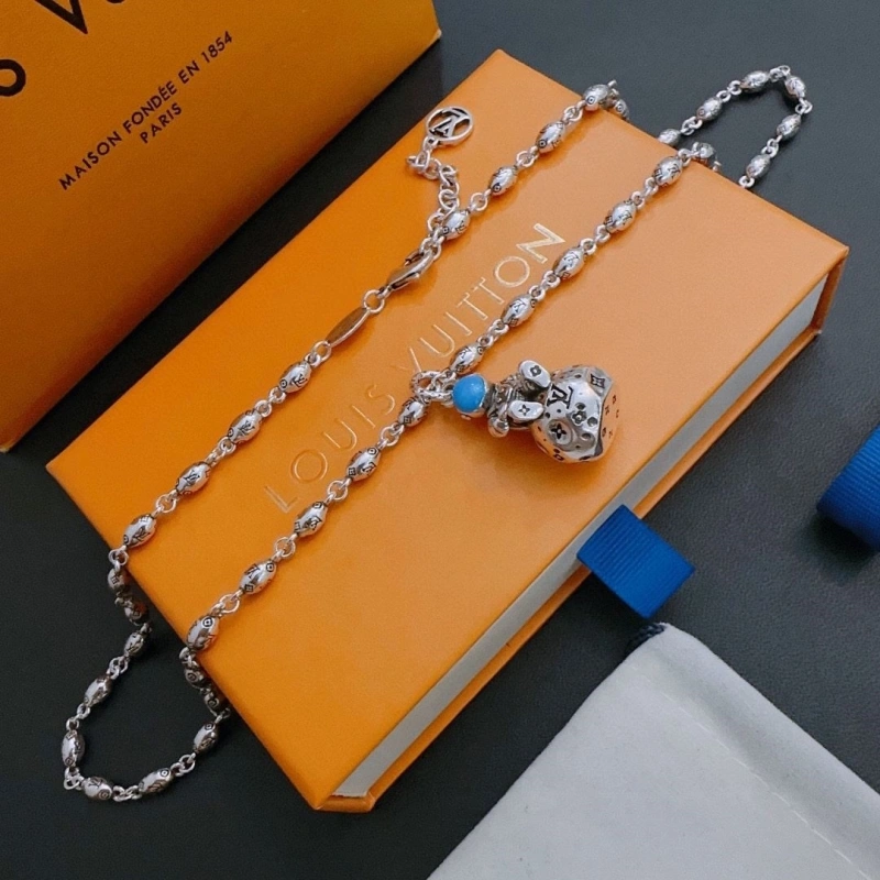 Durable LX Necklaces 309813