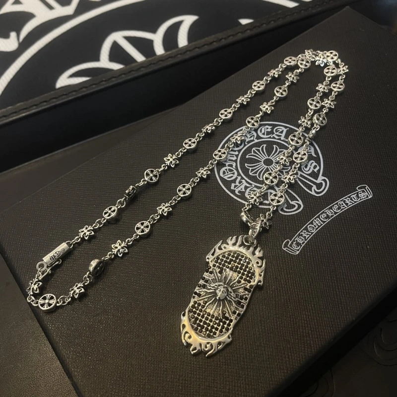 GoodFit Chrxmx Hxxrts Necklaces 298597