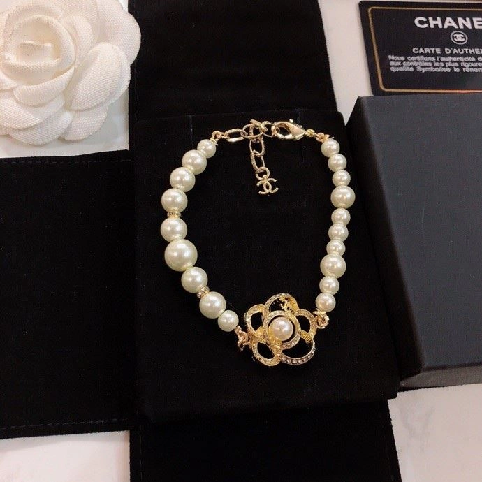 Sophisticated Chxnxl Bracelets 290739