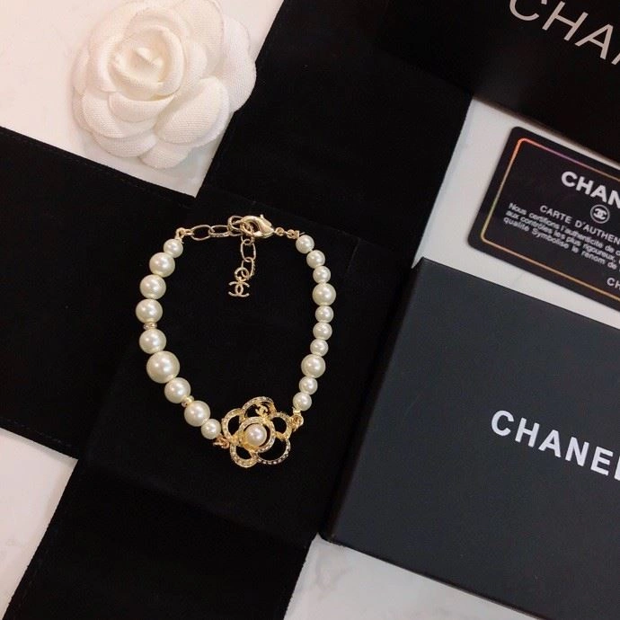 Sophisticated Chxnxl Bracelets 290739