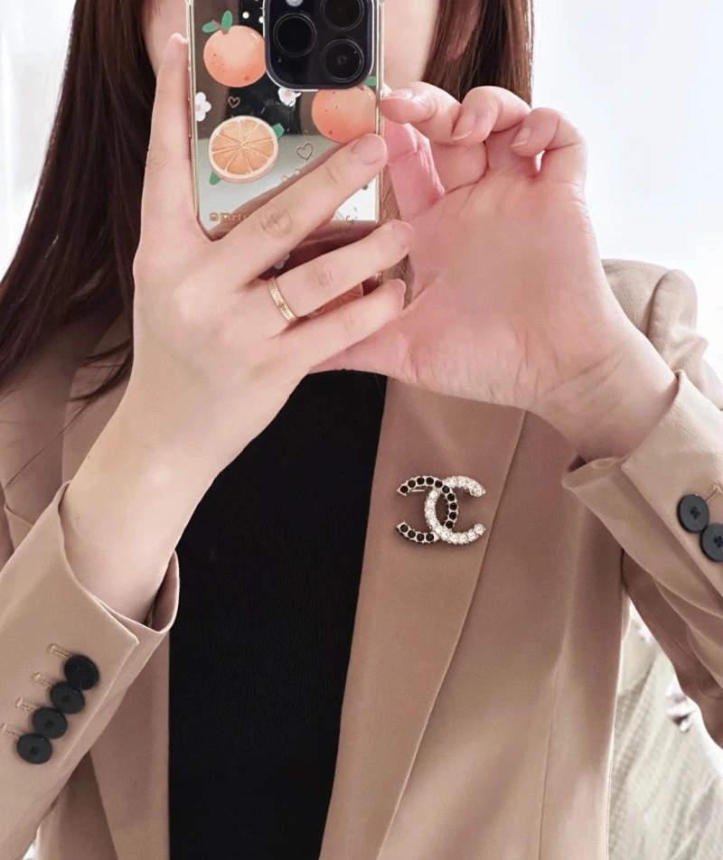 Reliable Chxnxl Brooches 290537