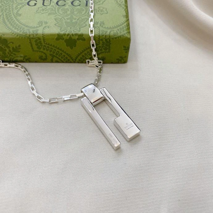 Stylish Gxccx Necklaces 303617