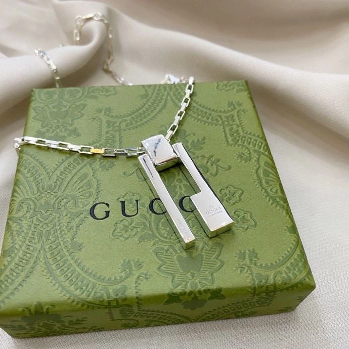Stylish Gxccx Necklaces 303617