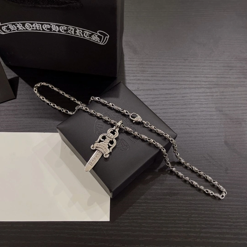 UrbanStyle Chrxmx Hxxrts Necklaces 298588