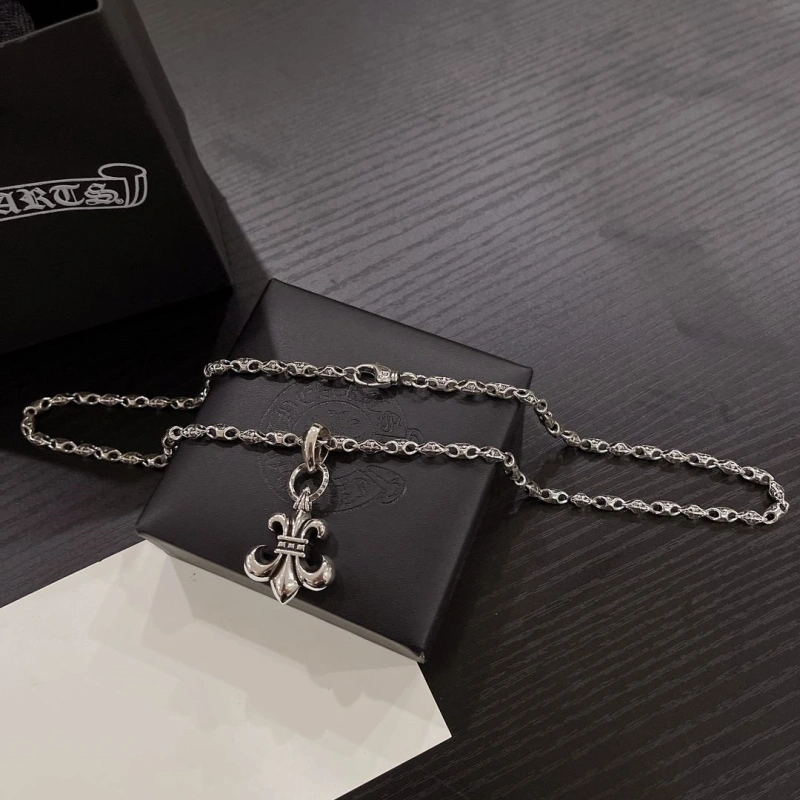 Durable Chrxmx Hxxrts Necklaces 298596
