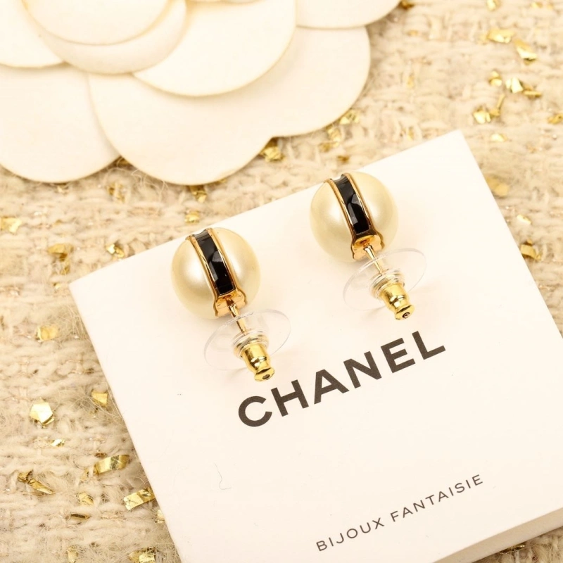 Resilient Chxnxl Earrings 290029