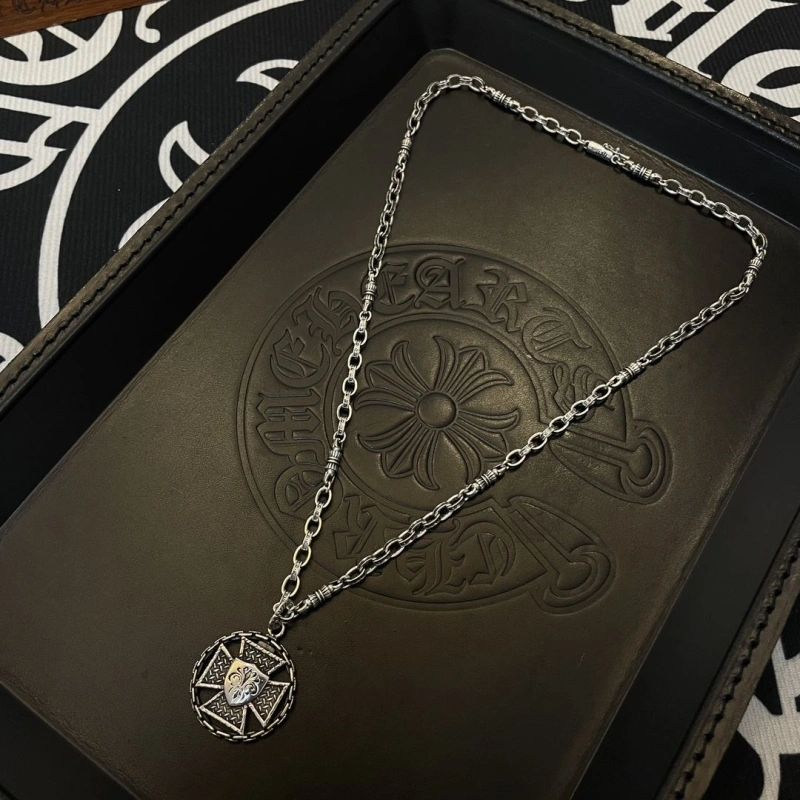 Sleek Chrxmx Hxxrts Necklaces 298571