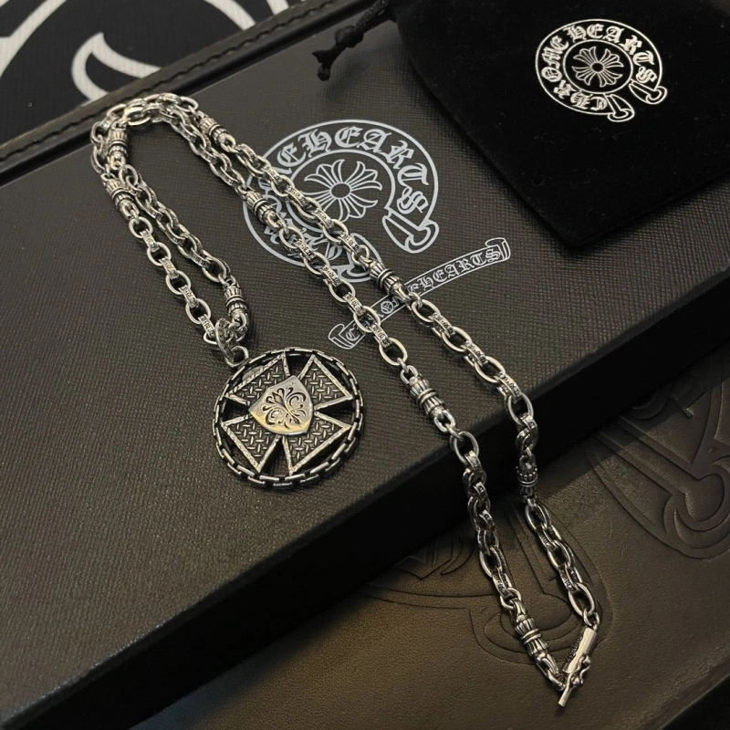 Sleek Chrxmx Hxxrts Necklaces 298571