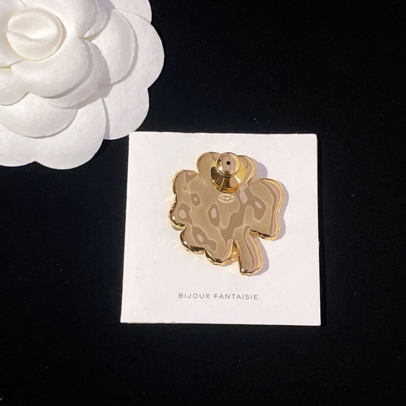 Chxnxl Brooches GoAnywhere 290539