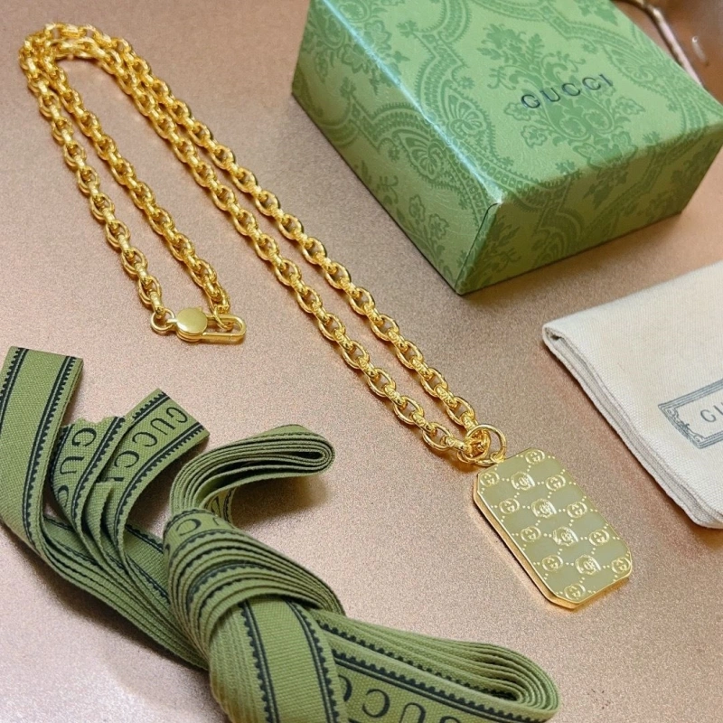 Efficient Gxccx Necklaces 303612