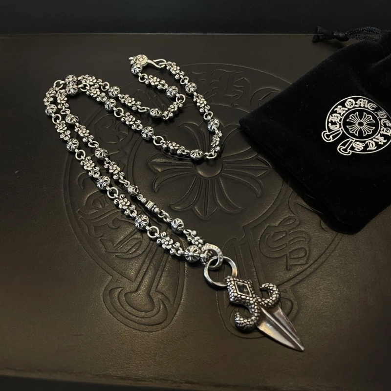 Vibrant Chrxmx Hxxrts Necklaces 298558