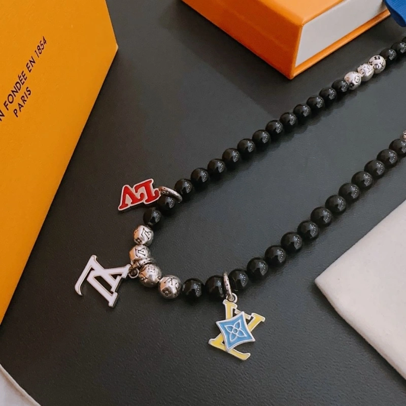 Compact LX Necklaces 309792