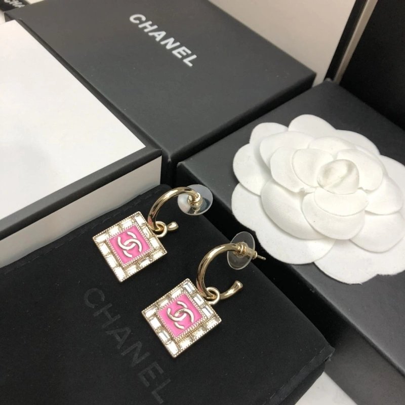 EyeCatching Chxnxl Earrings 290014