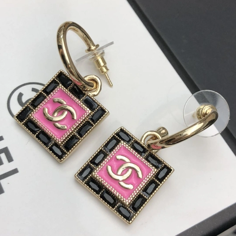 EyeCatching Chxnxl Earrings 290014