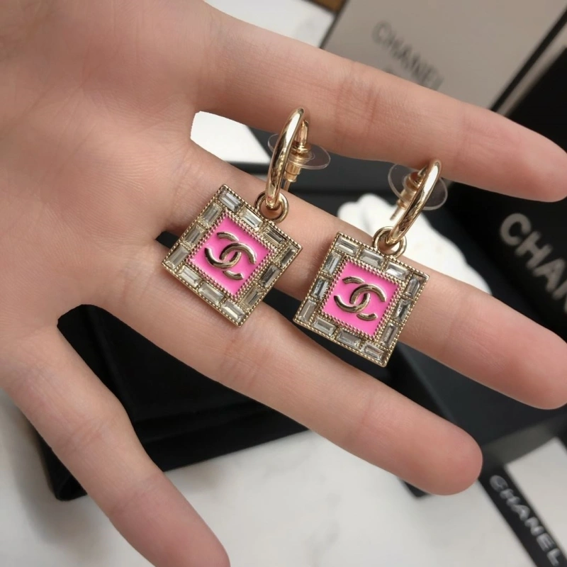 EyeCatching Chxnxl Earrings 290014