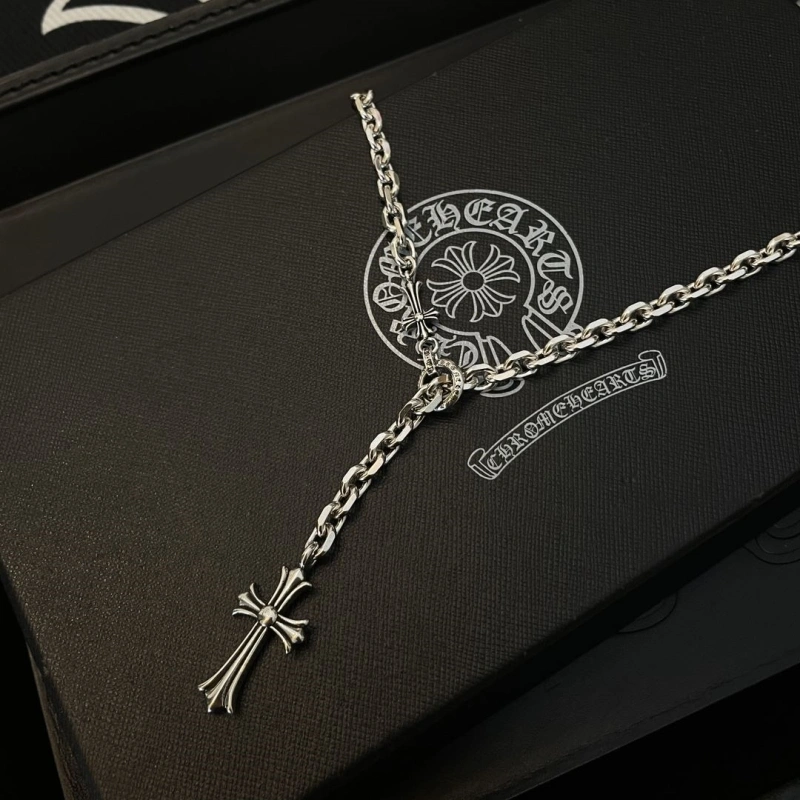 Classic Chrxmx Hxxrts Necklaces 298543