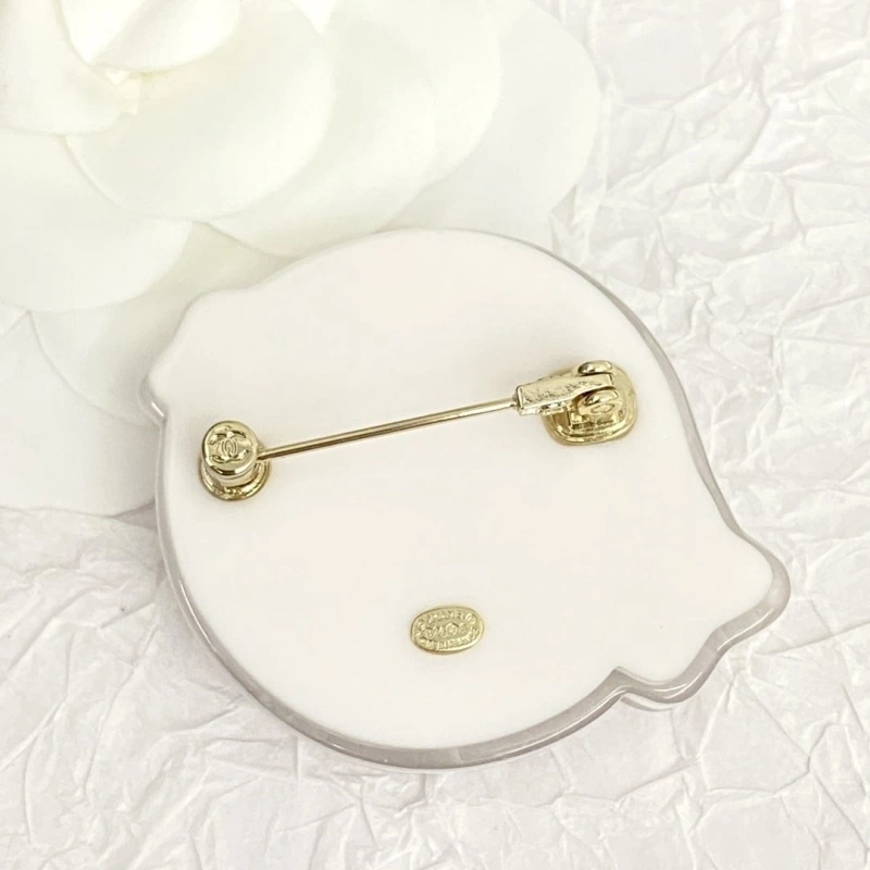 Chxnxl Brooches WellDesigned 290531