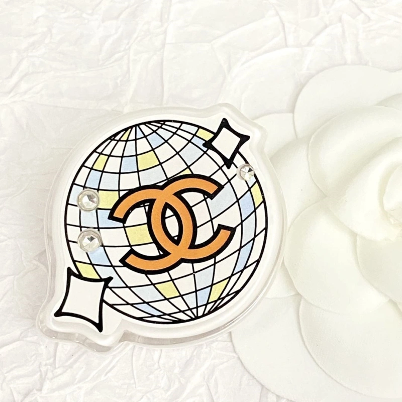 Chxnxl Brooches WellDesigned 290531