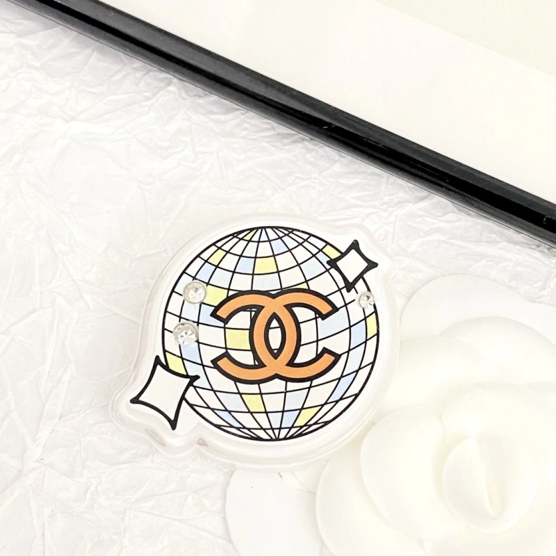 Chxnxl Brooches WellDesigned 290531