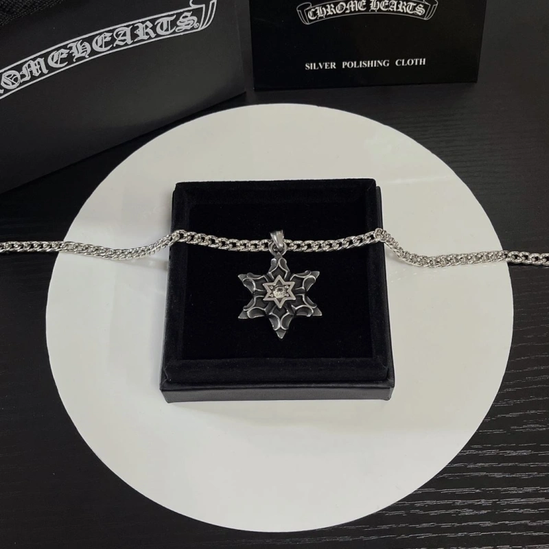 Soft Chrxmx Hxxrts Necklaces 298538