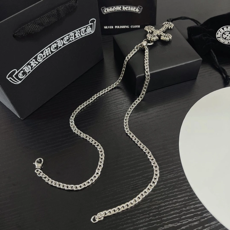 Bright Chrxmx Hxxrts Necklaces 298548