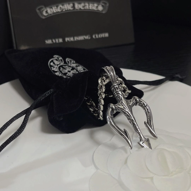 Chrxmx Hxxrts Necklaces Unique 298547